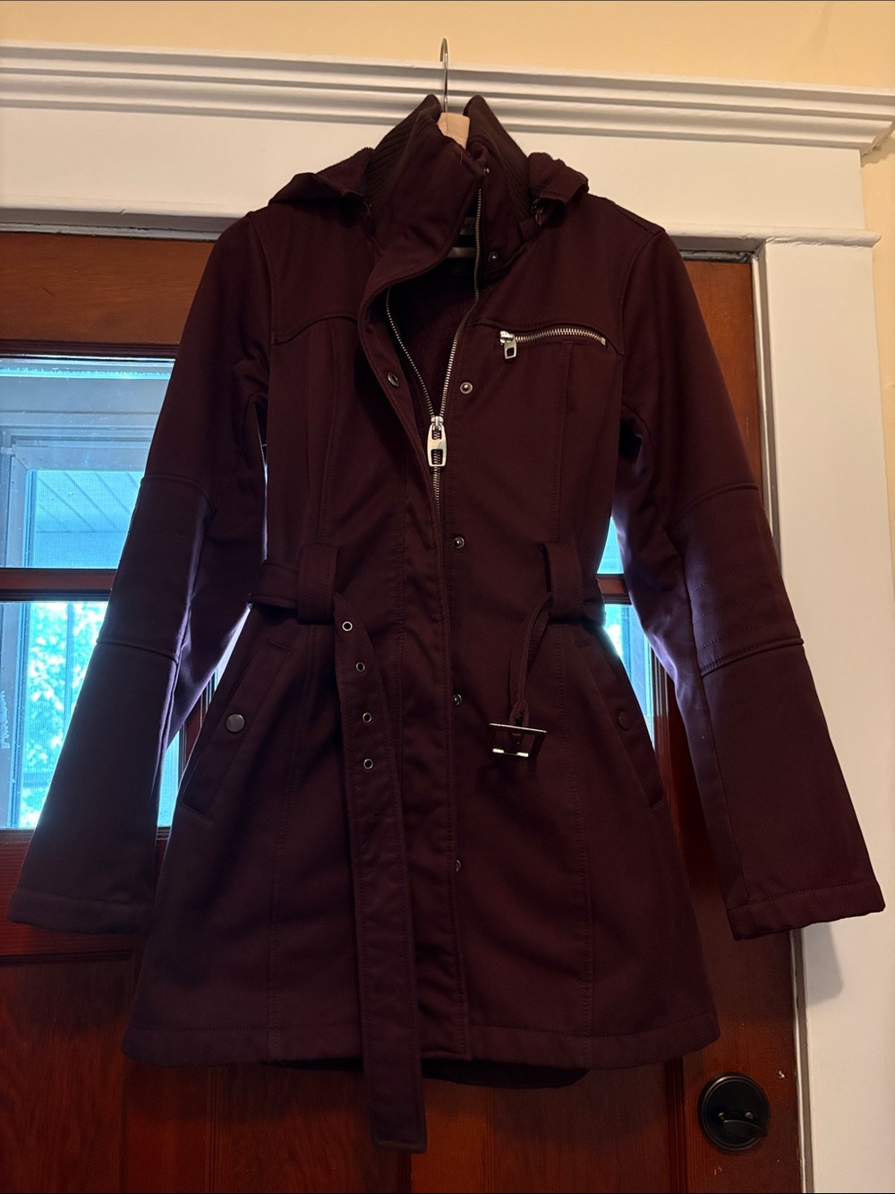 Women’s Hooded Belted Fall Coat - Deep Burgundy